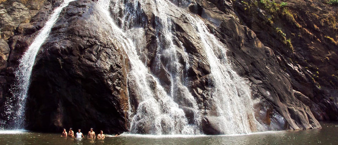 Trek-to-Dudhsagar-Waterfall